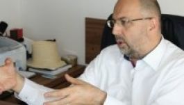 Többség-kisebbség megállapodást kötne Kelemen Hunor