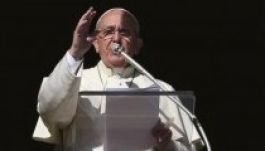 Ferenc pápa: a muzulmán vallási vezetők ítéljék el a szélsőségeseket