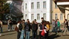 A diákok szerint alapvető emberi jogokat sért az iskolai szabályzat