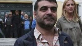 Letartóztatták a volt görög védelmi minisztert