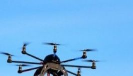 Leszedtek egy drónt az Elyseé-palota fölött