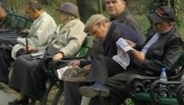 Felére csökkenhet a nyugdíj összege 25 év múlva