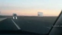 A forgalommal szemben hajtott az észak-erdélyi autópályán (VIDEÓ)