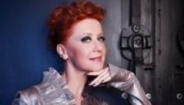 Csupán csak Eszenyi Enikő pályázik a Vígszínház igazgatói posztjára