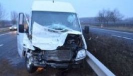 Hármas karambolt okozott egy román sofőr az M1-esen