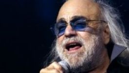 Meghalt Demis Roussos