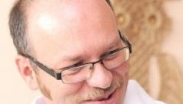 Vádat emelt a DNA Csíki Csongor szakorvos ellen