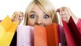 Minden harmadik ember ajándékot vásárol magának