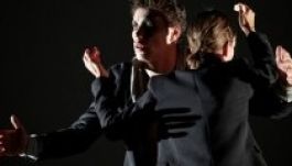 Mozgás-színházi előadás egy elképzelt jövőről Temesváron