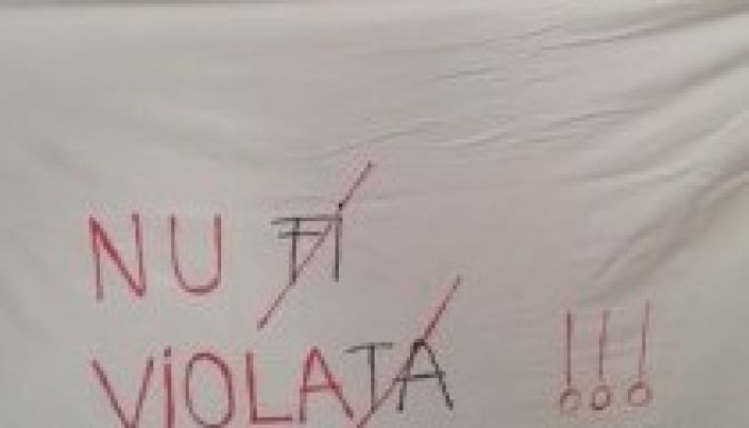 Civilek tiltakoznak az egyetemeken zajló szexuális zaklatás ellen