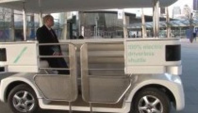 Már tesztelik a vezető nélküli autókat (VIDEÓ)