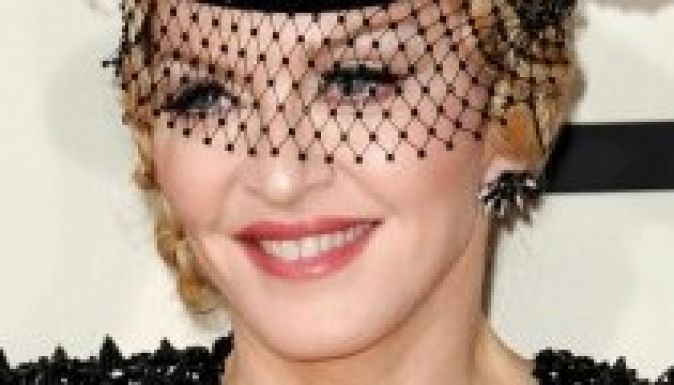 Életkora miatt nem játssza Madonna számait a brit Radio 1