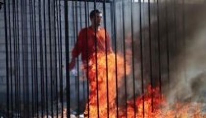 Negyvenöt embert gyújtott fel az Iszlám Állam