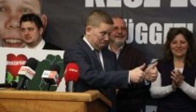 Kész Zoltán győzelmével oda a Fidesz kétharmados többsége