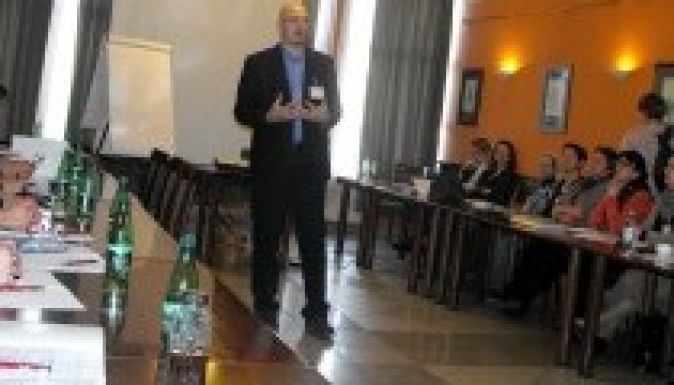 Átkeretezés, újjákezdés, közösségépítés a Vezetőképzésen