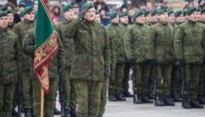 Litvánia visszaállítja a kötelező sorkatonai szolgálatot