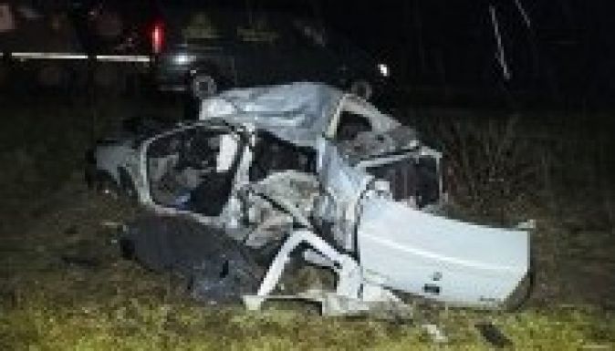 Román kamion ütközött autóval Magyarországon