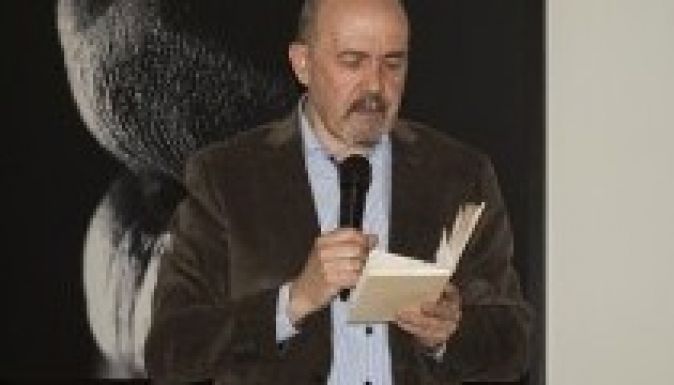 Szerepről, szonettről és hangyákról Markó Bélával