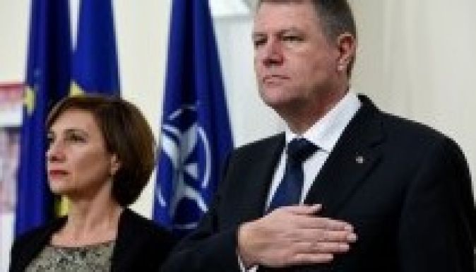 Băsescu miatt nem ébredhet felesége mellett Klaus Johannis