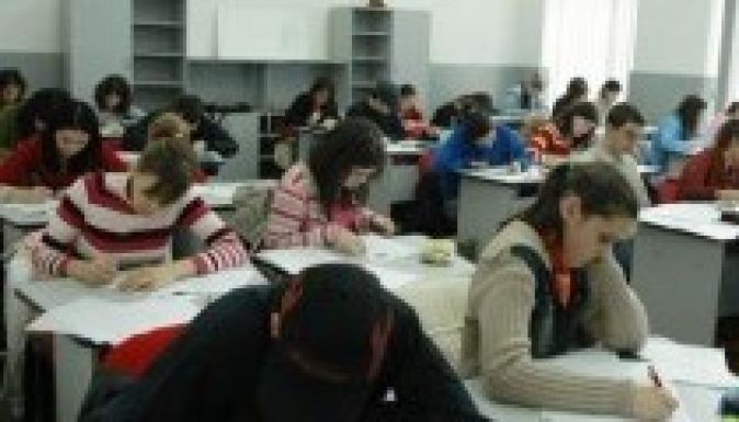 Évente ezer kilencedikest veszít el a magyar oktatás