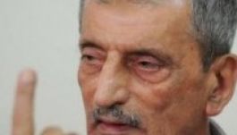 Vérdíjat tűztek ki a Charlie Hebdo tulajdonosának fejére