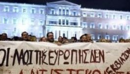 Tüntetéssel reagáltak a görögök az EKB döntésére