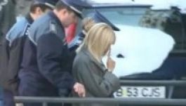 Ismét „maffiózó jelbeszéddel” üzengetett Elena Udrea (VIDEÓ)