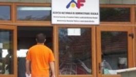 Közel ötezer gazdag állampolgárt ellenőriz az adóhivatal