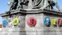 Az RMDSZ és Budapest is elítéli az aradi vértanúk szobrának megrongálását