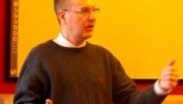 Kulturális újságírás: kell-e tudni kottát olvasni?