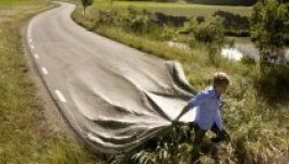 Optikai illúziókkal hódít egy svéd fotós (GALÉRIA)