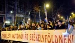 Az alsóház asztalán két magyarellenes törvénytervezet