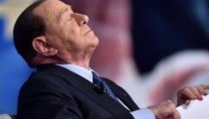 Hétfőtől ismét szabad ember a 79 éves Silvio Berlusconi