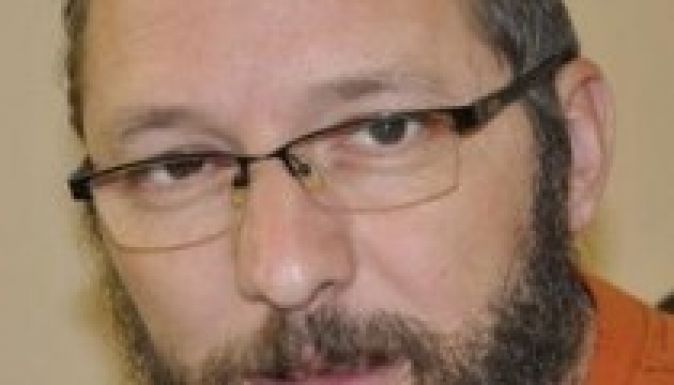 Rostás-Péter István: Számokkal hadonászó