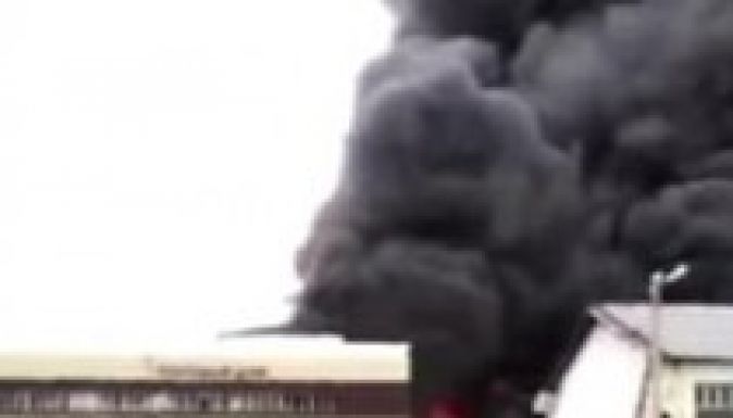 Tucatnyian lelték halálukat az összeomlott pláza romjai alatt