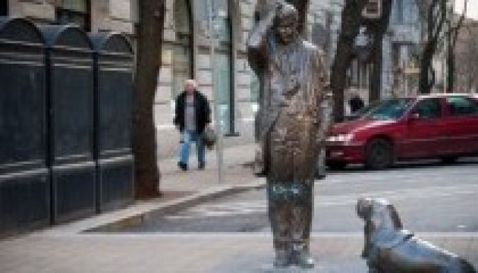 „Kari aji ez az ari kabi” – Magyarország furcsaságai