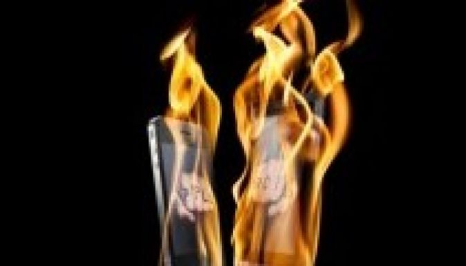 Így hűtenék az egyre forróbb okostelefonokat