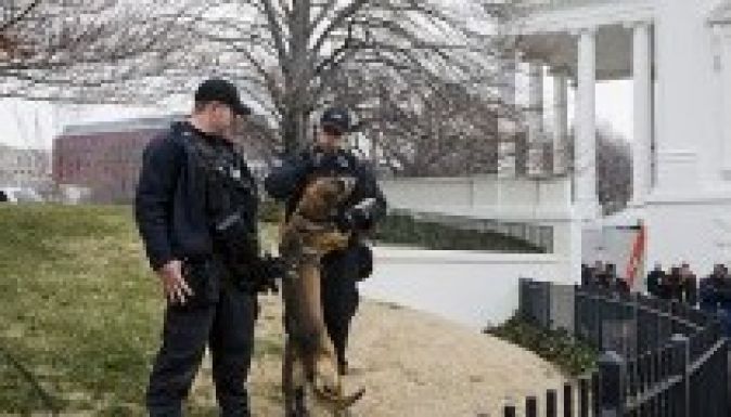 A Secret Service meg akarja építtetni a Fehér Ház mását