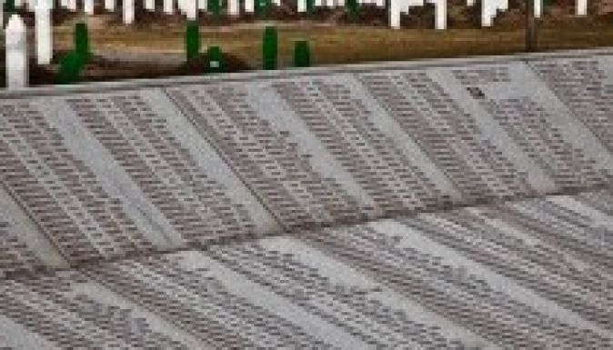 A srebrenicai mészárlás hét gyanúsítottját fogták el Szerbiában