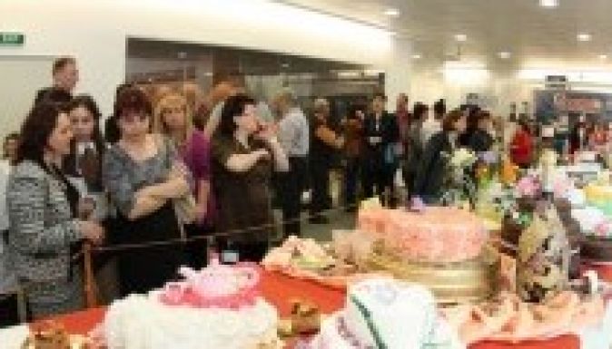 Megnyílt Románia legnagyobb cukrászati kiállítása Vásárhelyen