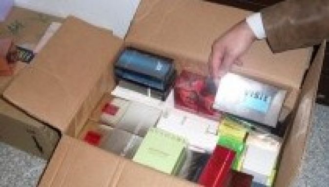 Illegális parfümszállítmányt találtak egy román férfinél Nagylaknál