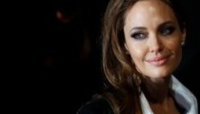 Angelina Jolie újabb eltávolító műtéteken esett át