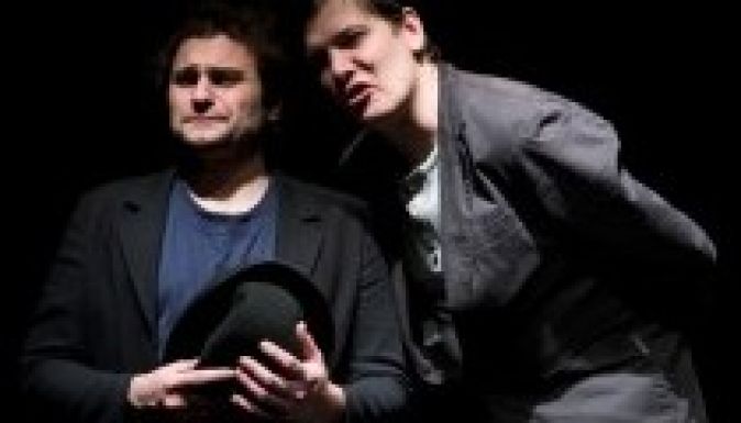 Színházi Világnap a Figuránál: Kövekkel a zsebében