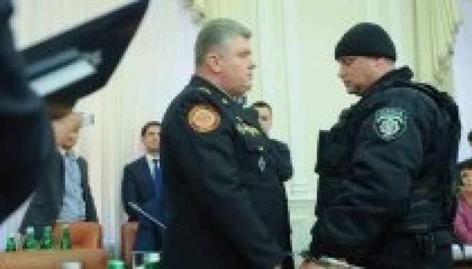 Kormányülésen tartóztatták le az ukrán katasztrófavédelem vezetőjét