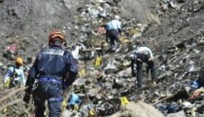 Eddig egyetlen ép holttestet sem találtak a tragédia helyszínén