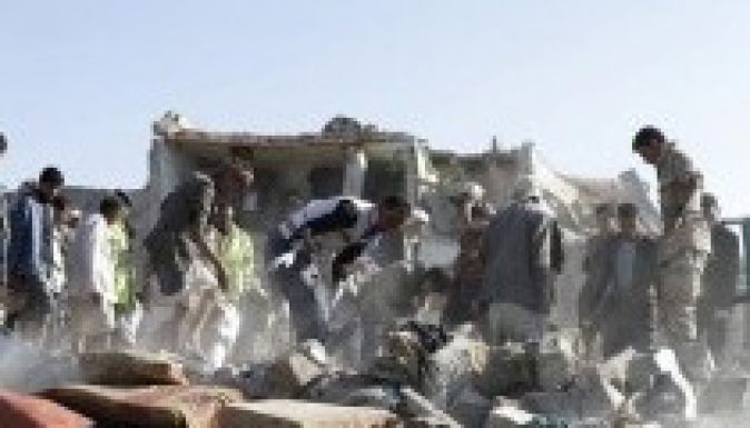 Légicsapások érték a jemeni főváros diplomáciai negyedét