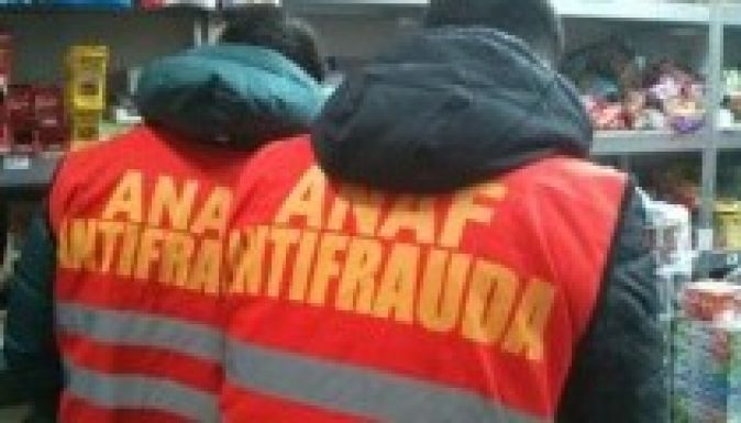 Az adóhatóság „terrorjától” rettegnek a boltosok