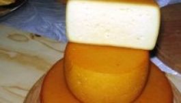 „Rossz sajt nincs, csak tudni kell, mi legyen belőle”