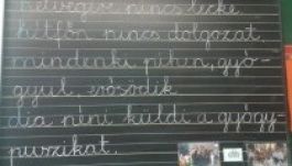 Sztár lett a neten a tanítónéni, mert nem adott házit hétvégére