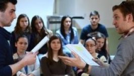 Thália iskolába megy Szatmáron